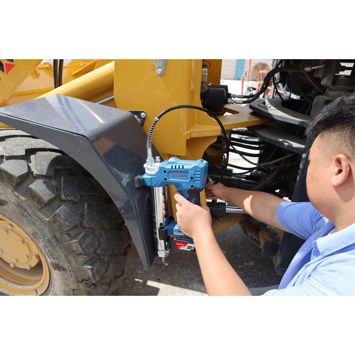 DONGCHENG เครื่องอัดจารบีไร้สาย 20V แรงดัน 10000 PSI รุ่น DCGG500-DM